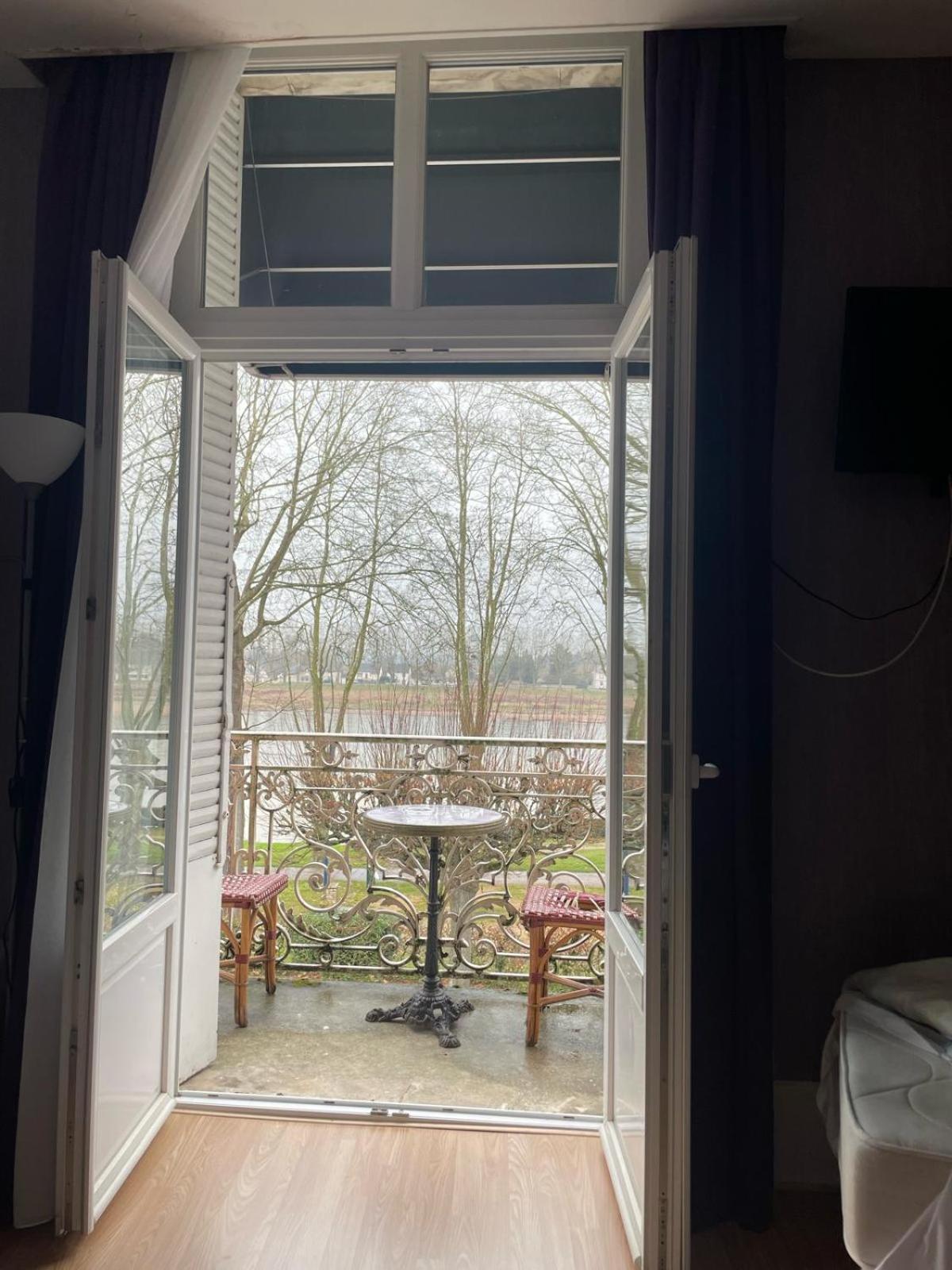 Hotel Le Beau Site Gien Zewnętrze zdjęcie
