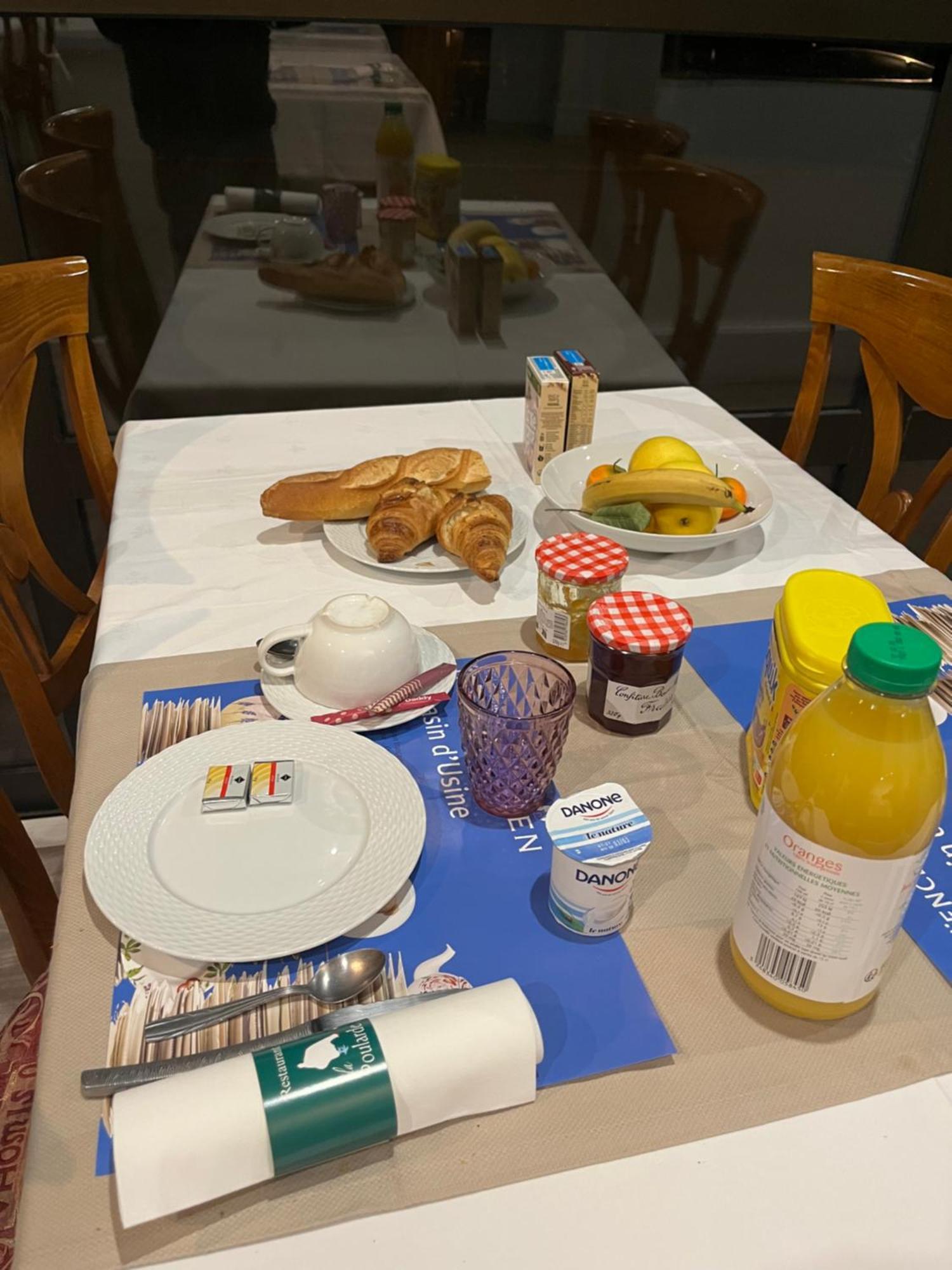 Hotel Le Beau Site Gien Zewnętrze zdjęcie