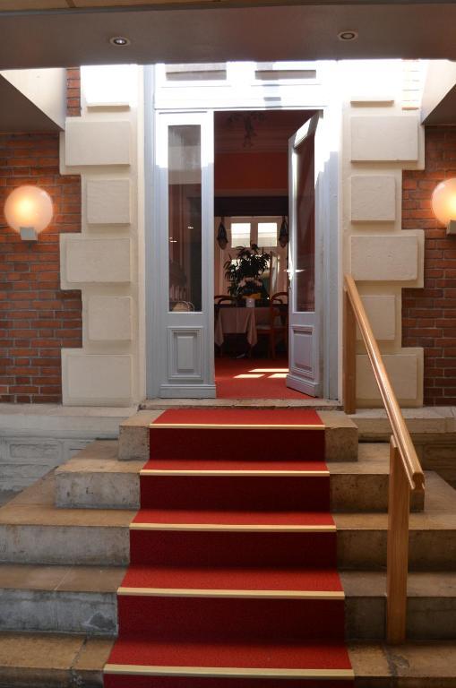Hotel Le Beau Site Gien Zewnętrze zdjęcie